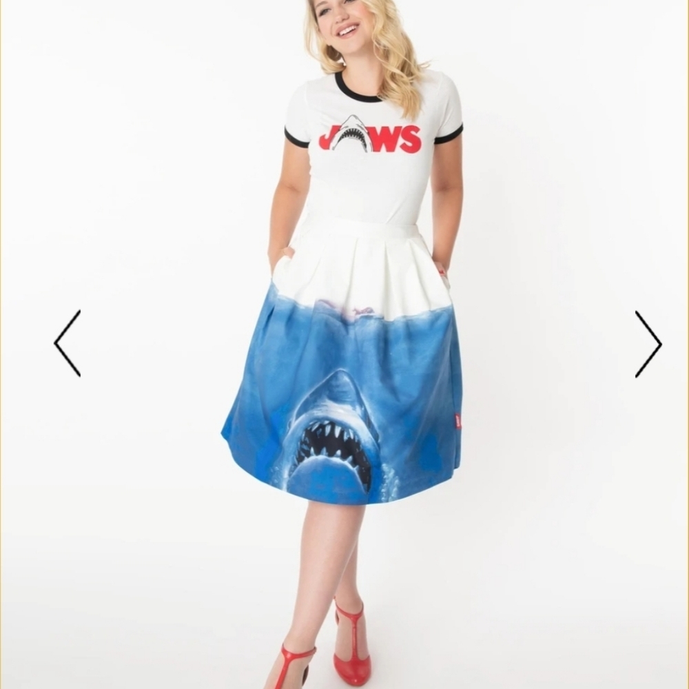 Unique Vintage JAWS POSTER SKIRT NWT